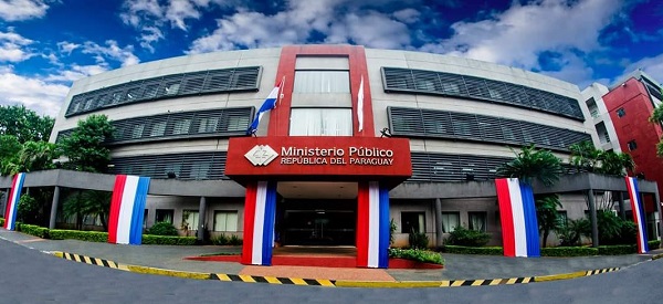 Fiscalía imputa a dos mujeres por apropiación