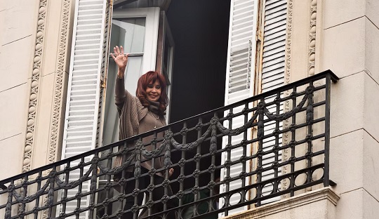 Justicia argentina intima a Cristina Kirchner por actos políticos