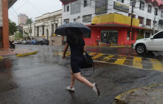 Pronostican lluvias y ambiente fresco para este jueves
