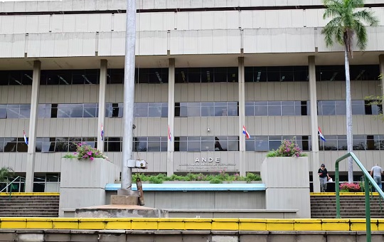 ANDE analiza si ajusta la tarifa residencial de la electricidad