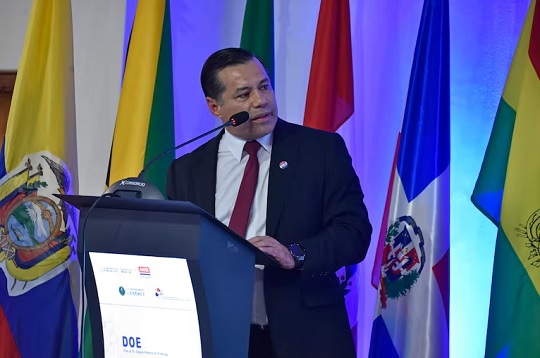 ANDE analiza incorporar energía nuclear
