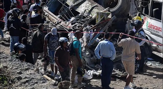 Ataques con explosivos en Colombia dejan al menos 20 muertos