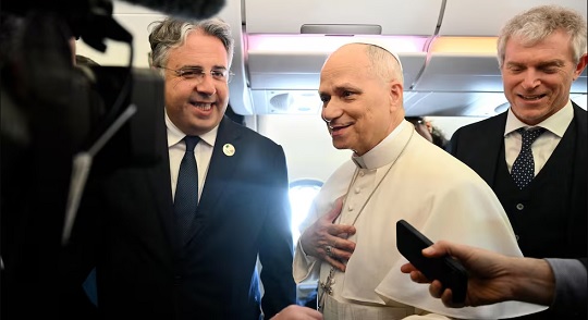 Papa León responde a Trump: asegura no tenerle miedo