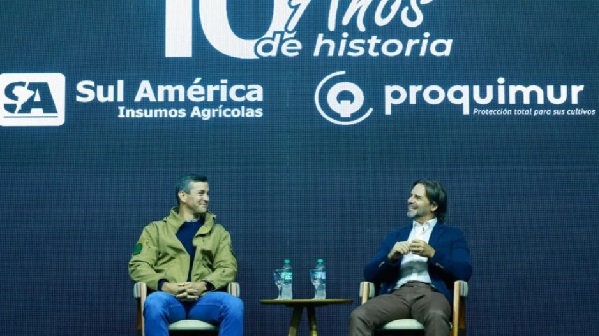 Peña gira hacia Uruguay y reabre el plan de salida al mar