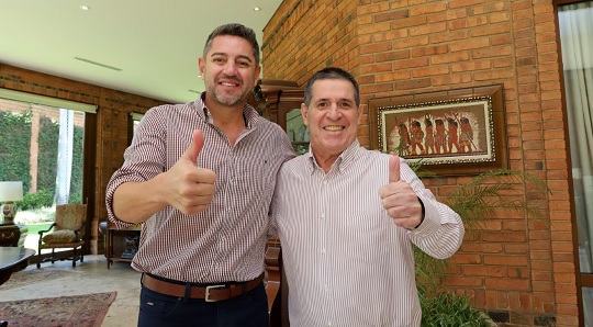 Alliana aceptó candidatura presidencial, según cartismo