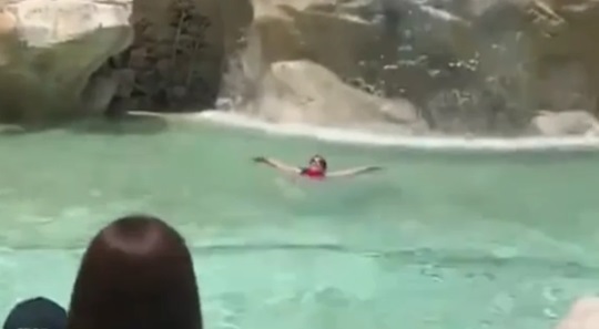 Turista paraguaya ingresó a la Fontana di Trevi y generó polémica
