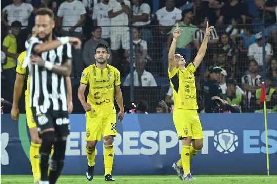 Recoleta empata con Santos de Neymar en Pedro Juan Caballero