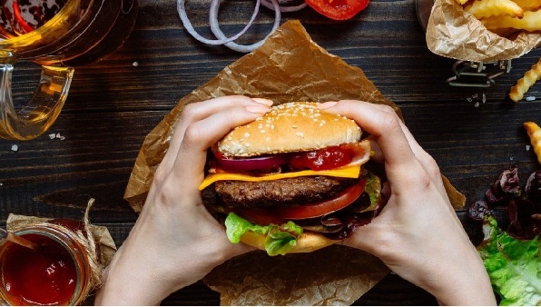 Día de la Hamburguesa: una fiesta de combos y descuentos