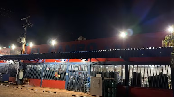Asalto a supermercado en Itakyry: raptan a adolescente