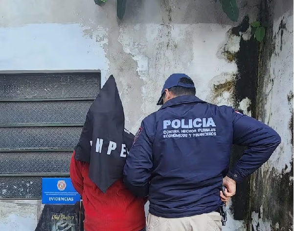 Hombre detenido por caso de abuso infantil digital