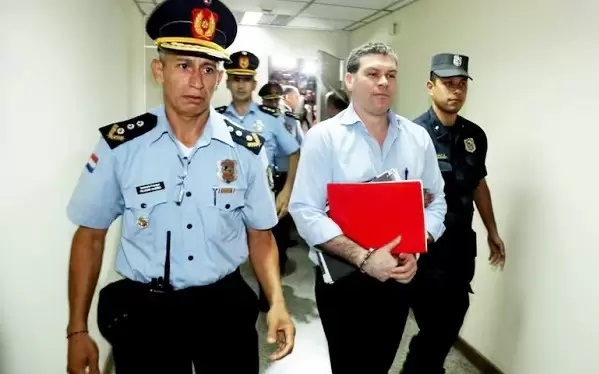 Rechazan beneficio para hijo de González Daher