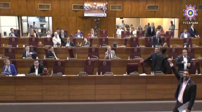 Bloqueo cartista deja sin quórum a Diputados