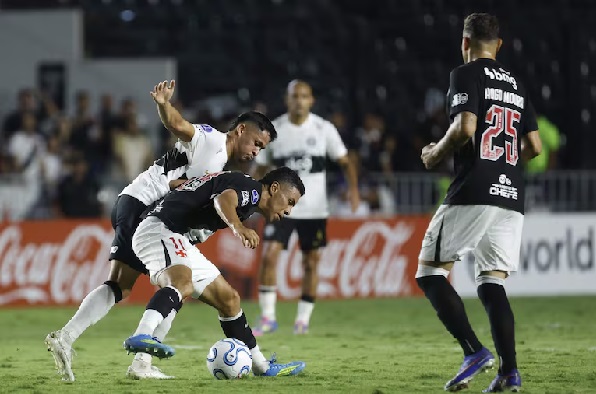 Olimpia logró una remontada clave ante Vasco