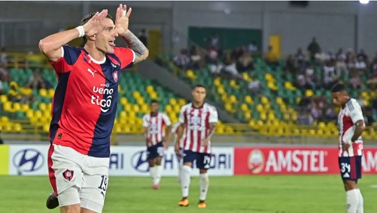 Cerro Porteño derrotó a Junior con gol de Vegetti