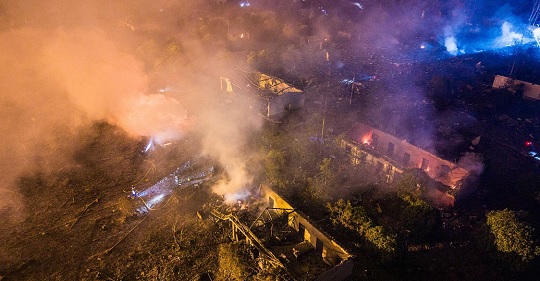 Fábrica de fuegos artificiales explota en China y deja 26 muertos y 61 heridos