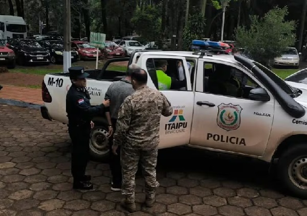 Aprehenden a gestor por estafa con licencia