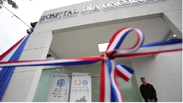 Atención oncológica: Peña promete nivel São Paulo