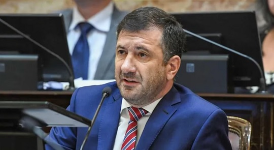 Testigos refuerzan la acusación contra Kueider por el caso de los dólares sin declarar