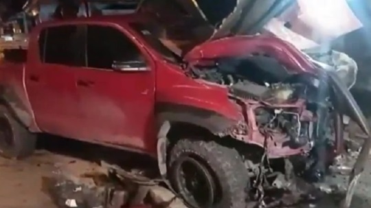 Mujer de 71 años murió tras violento choque que impactó una vivienda