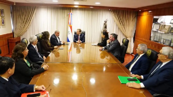 IPS y Corte analizan el impacto de amparos judiciales