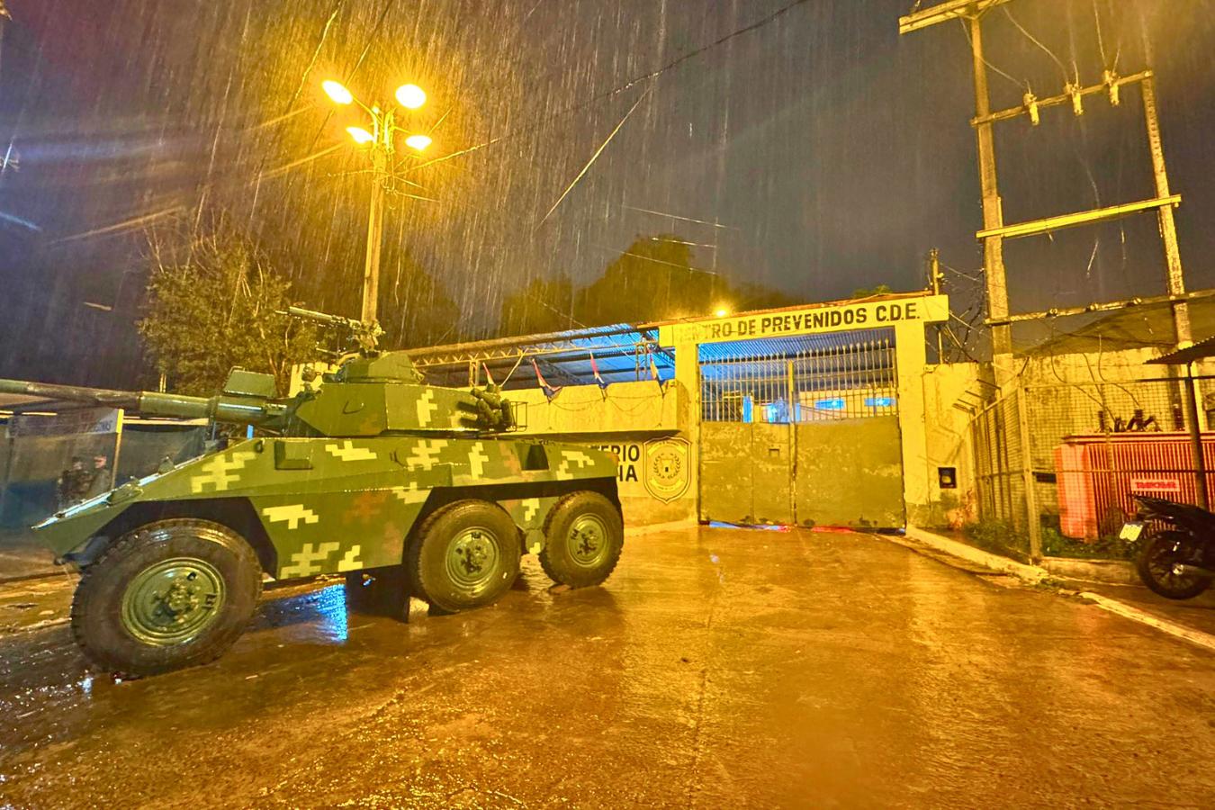 Operativo Umbral 3.5 moviliza a 700 reclusos desde ex Tacumbú y CDE