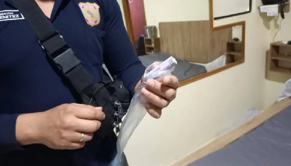 Adolescente queda en terapia tras agresión en motel