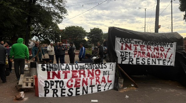 Líneas internas de Ñemby van a paro por tarifa