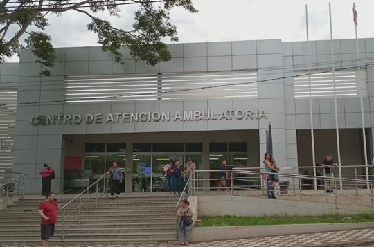 IPS: asegurados denuncian largas filas y demora para turnos