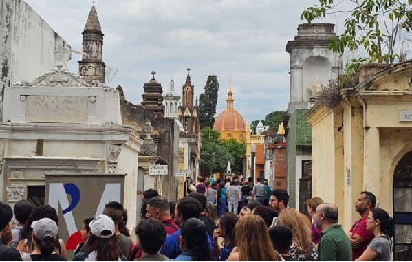 Invitan a tour por el Cementerio de la Recoleta en Asunción
