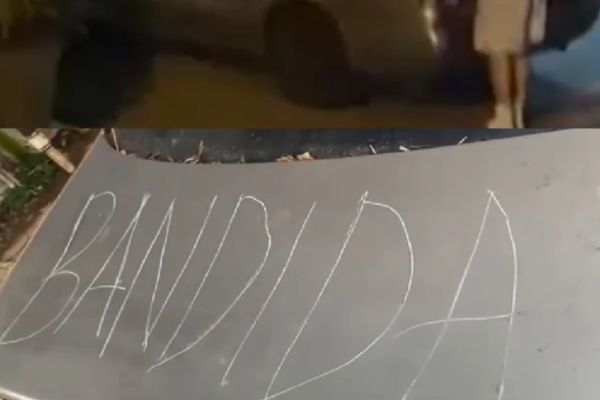 Rayó el auto de su expareja con frases como: “Bandida”