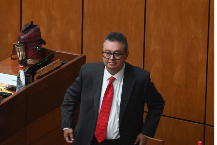 Leite pide destinar USD 400 millones a Salud