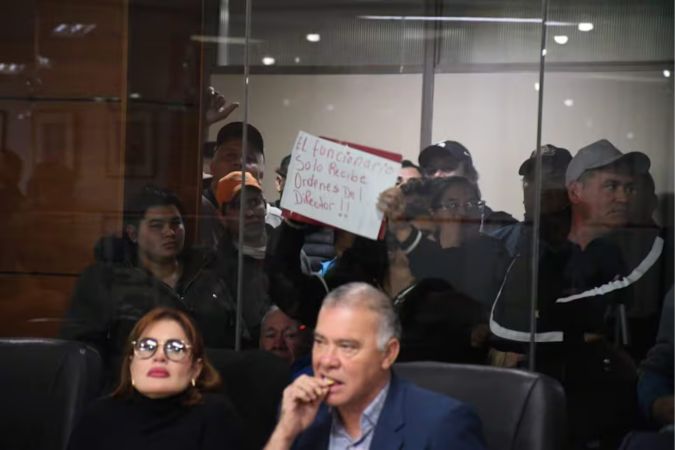 Funcionarios de la Municipalidad toman la Planta Asfáltica
