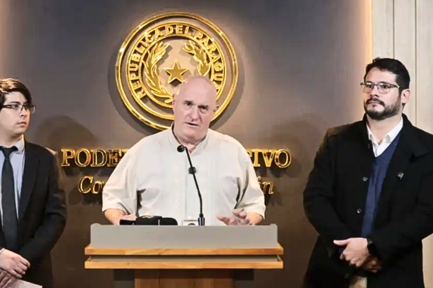 El senador Walter Kobylanski anuncia su salida de Cruzada Nacional
