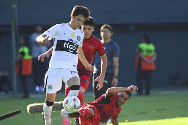Libertad supera a un apagado Olimpia en el debut de Haedo Valdez