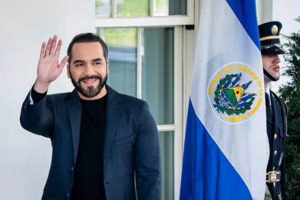 ¿Rumbo al poder absoluto? La polémica vía que abre paso a un tercer mandato de Bukele