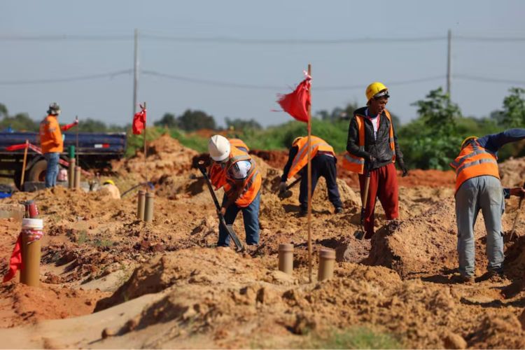 MOPC prepara terreno para 1.500 viviendas sociales