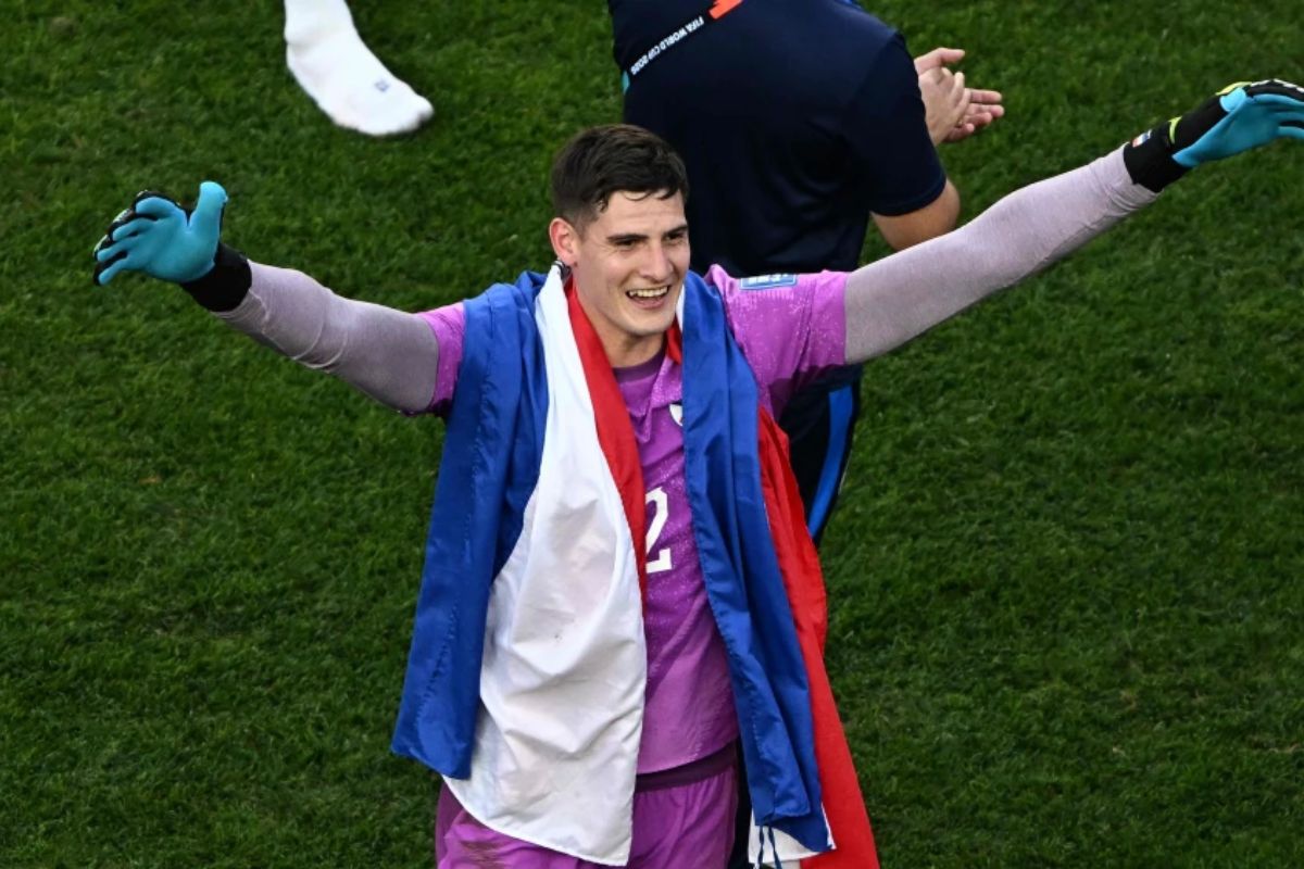 Orlando Gill aparece en la órbita del Manchester United