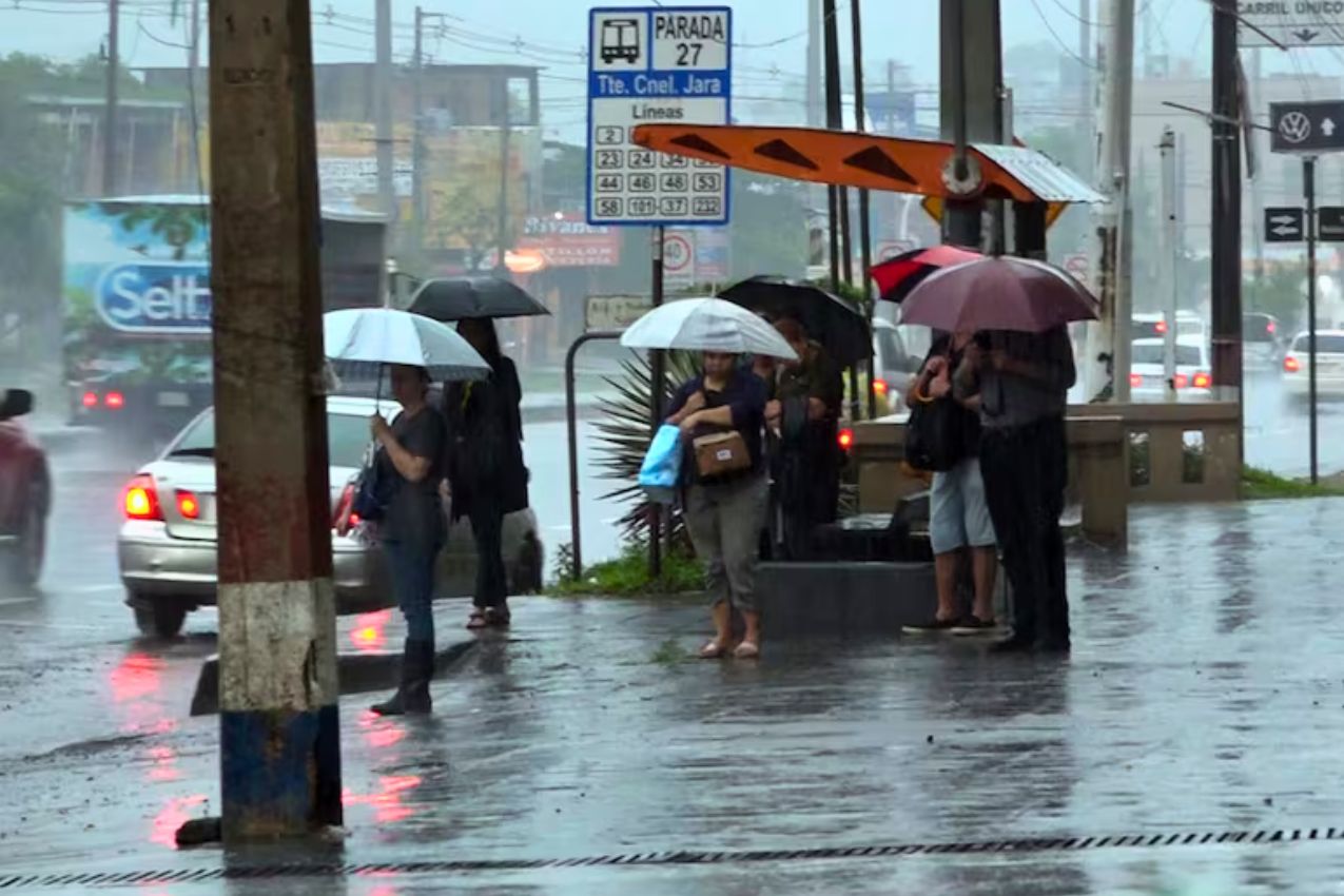 Meteorología prevé un domingo frío con lluvias dispersas