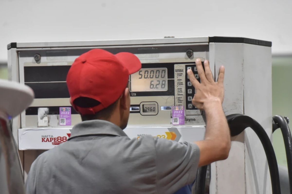 Expertos ven lejanas nuevas bajas importantes en combustibles