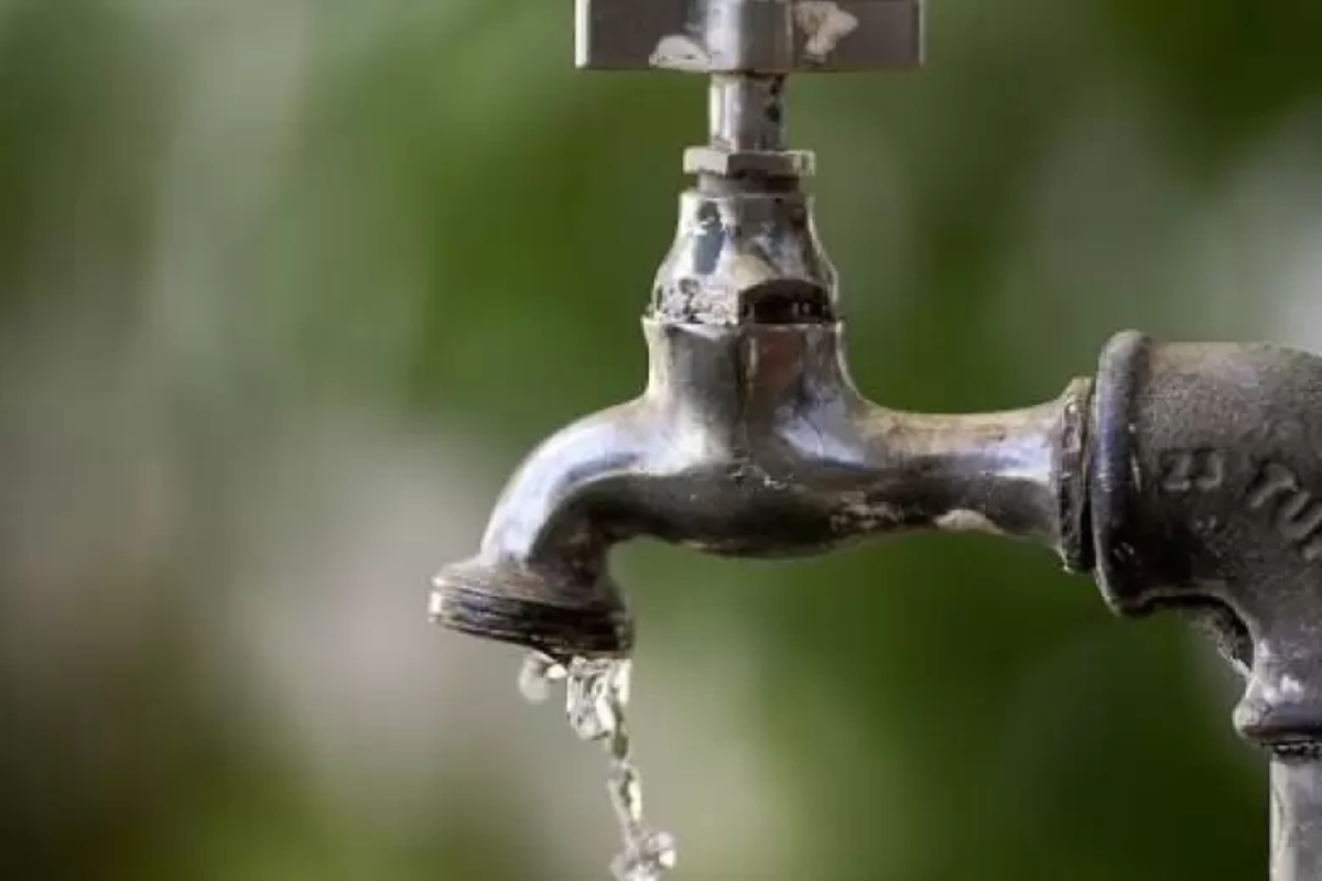 ESSAP anuncia baja presión de agua en cuatro barrios de Asunción por reparaciones