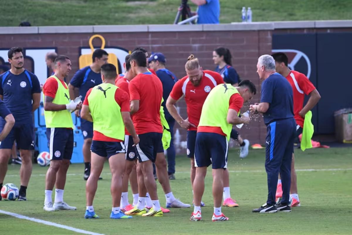 Alfaro define el equipo de Paraguay para el duelo ante Francia