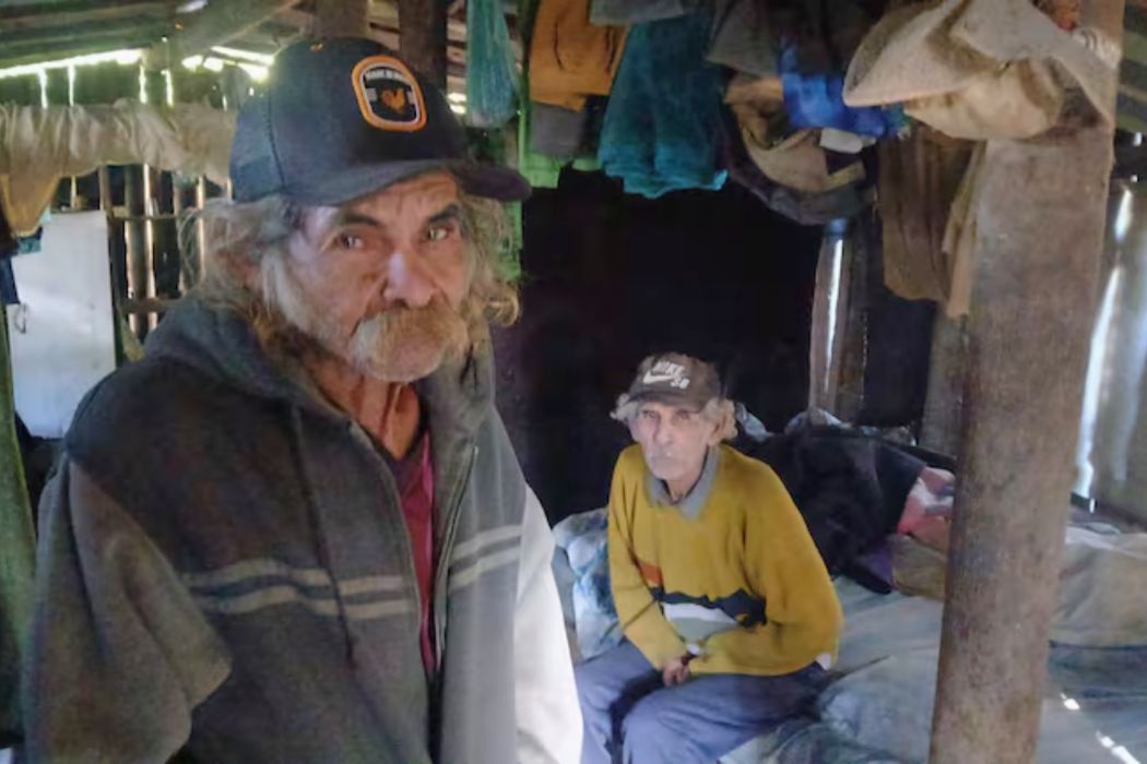 Dos adultos mayores sobreviven sin pensión por no tener cédula