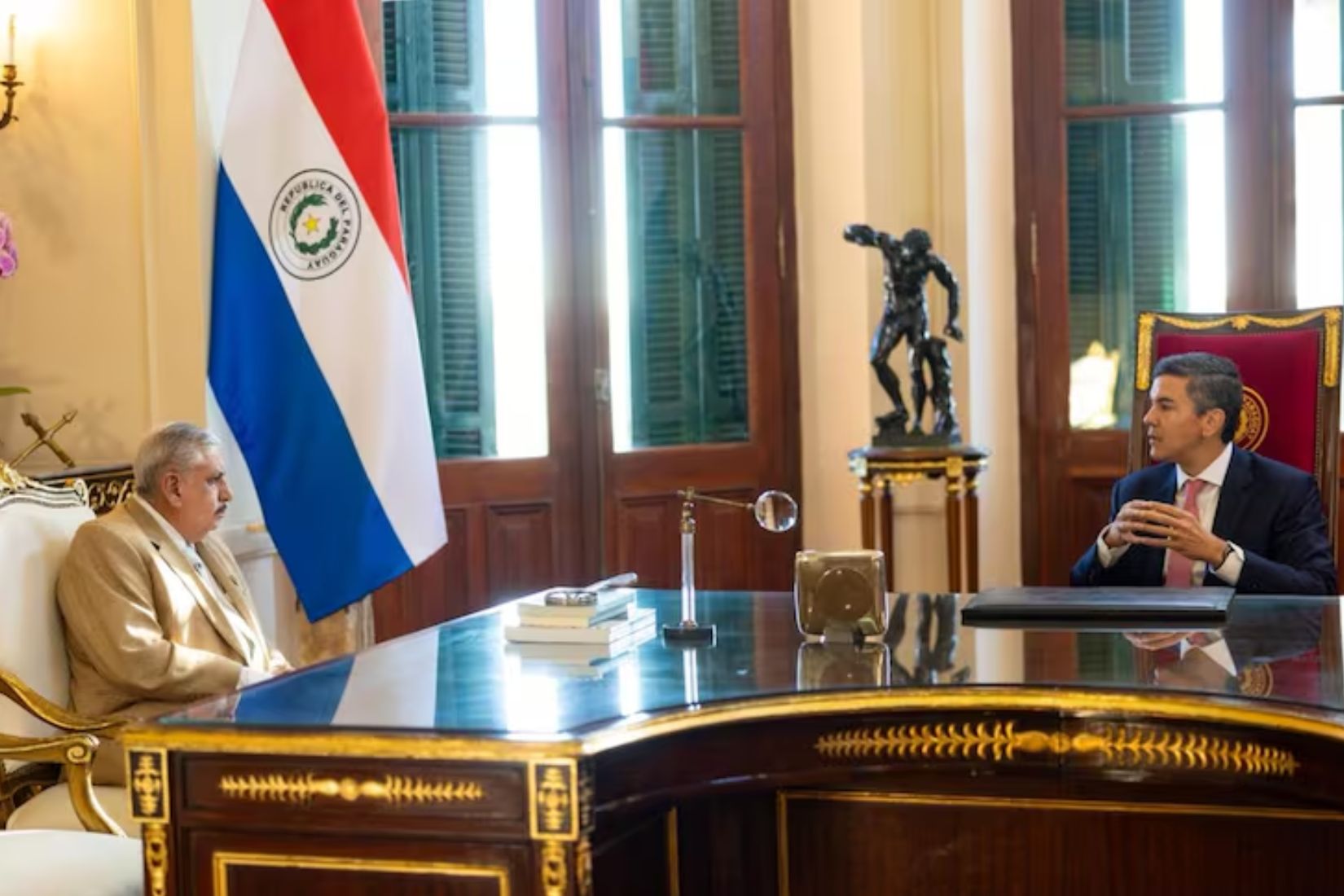 Peña admite crisis del IPS y afirma que “no hay soluciones mágicas”