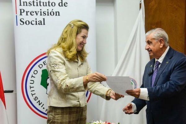 Senado convocará a Isaías Fretes y María Teresa Barán por crisis en IPS