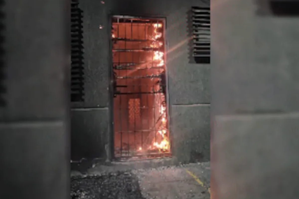 Incendio destruye depósito de bomberos bajo el viaducto de Madame Lynch