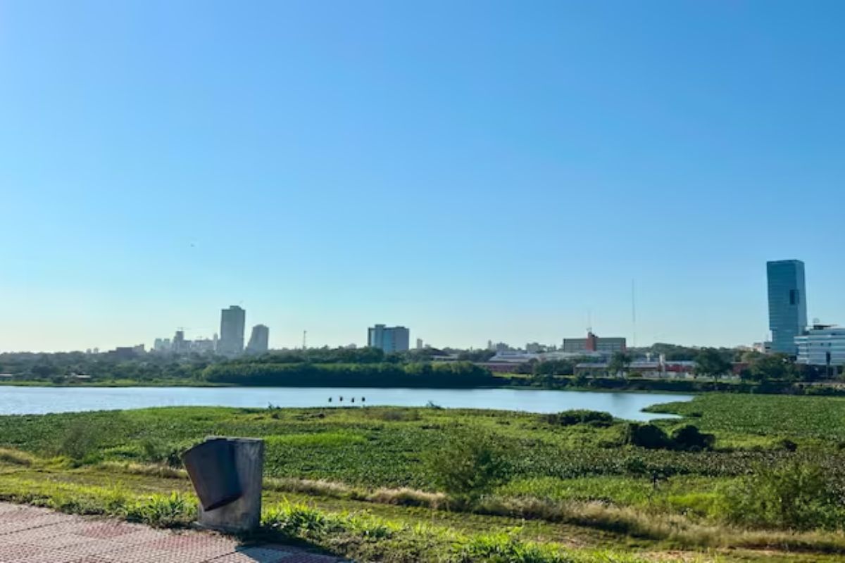 Costanera Norte queda libre de torres de alta tensión tras obras del MOPC