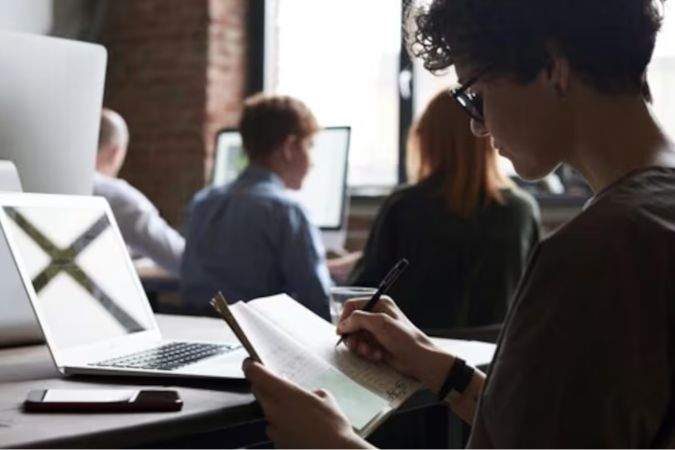 Encuesta revela qué buscan los jóvenes paraguayos para no dejar un empleo