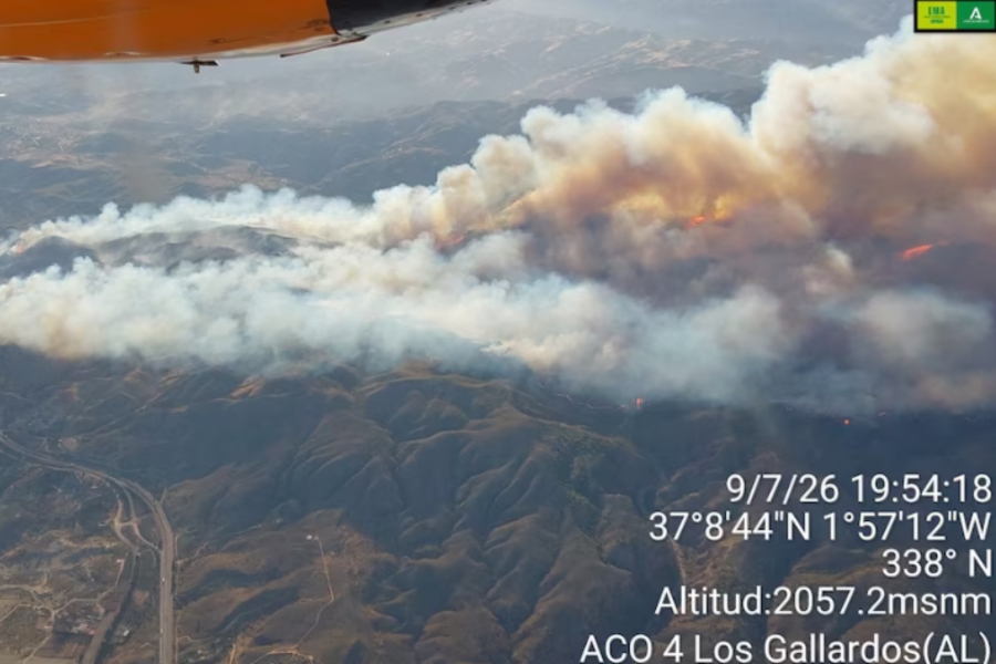 Al menos 12 muertos y 23 desaparecidos por incendio forestal en Almería