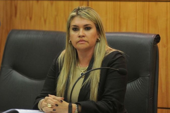 Sancionan éticamente a la jueza Dina Marchuk por publicar “Sin lloro”