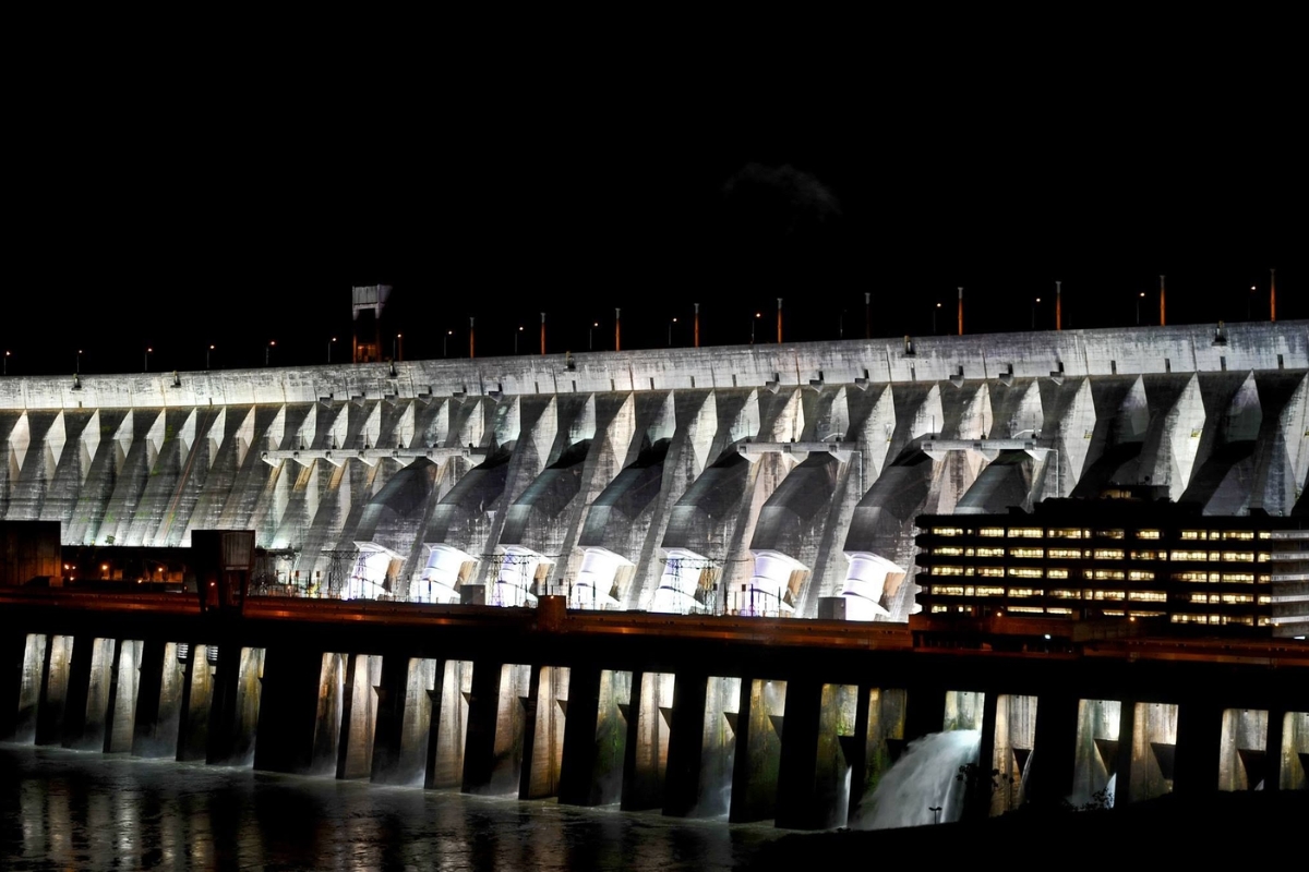 Itaipú apagará por un año su iluminación monumental